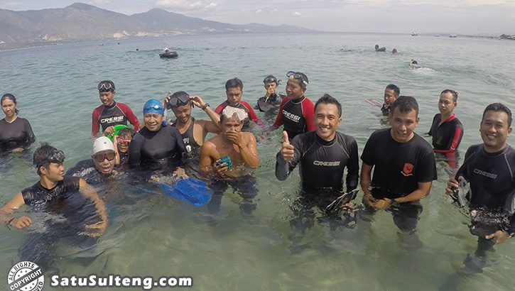 PSC Gelar Renang Wisata Lintas Teluk Palu