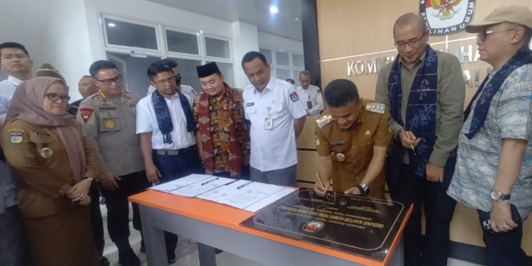 Peresmian Gedung Baru Kpu Kota Palu Ini Harapan Wali Kota Berita